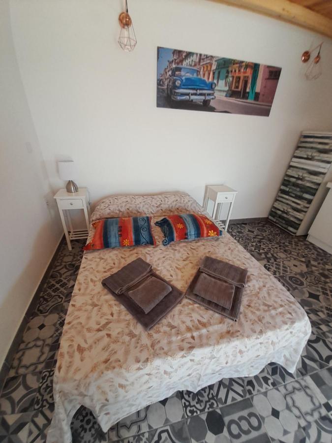 Estudio Dominicana In Albufeira Gale ภายนอก รูปภาพ