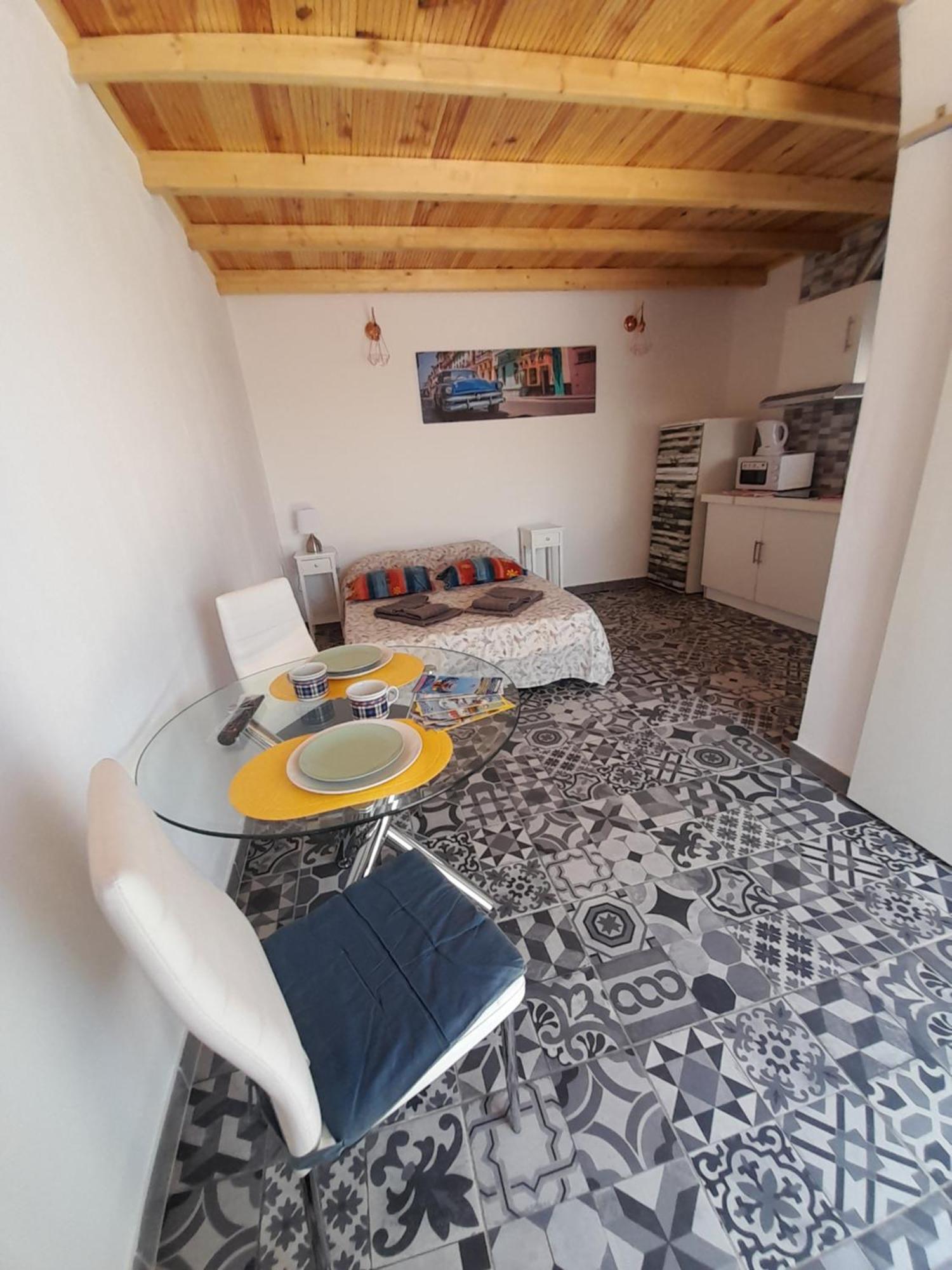 Estudio Dominicana In Albufeira Gale ภายนอก รูปภาพ
